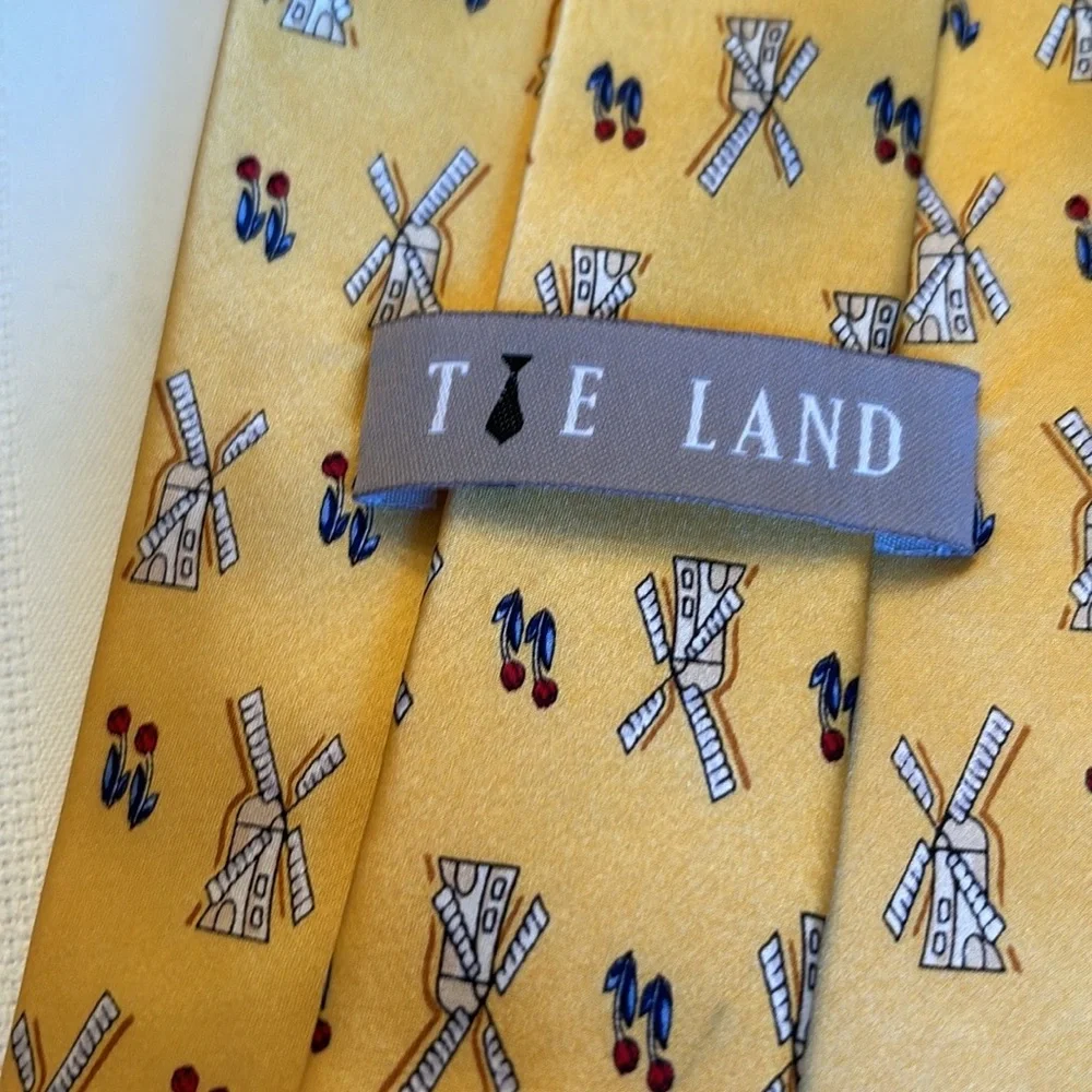 Robin Ruth Collection Tie - Picture 3 of 6